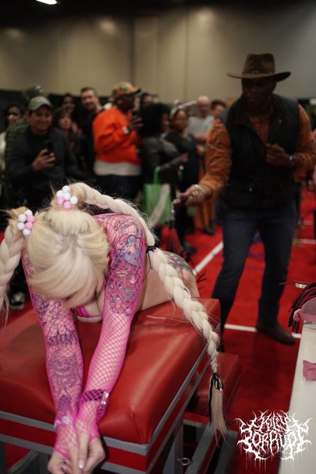 Pain princess on display ✨💖👑🌸 https://t.co/pTMPnCsenR