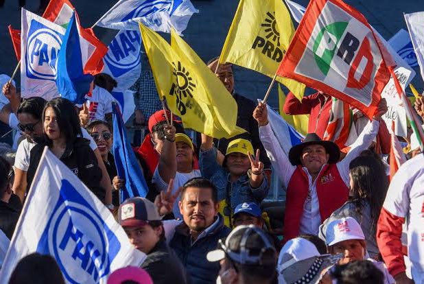STaboadaMx's tweet photo. Celebro el registro de la coalición a la Jefatura de Gobierno de #CDMX suscrito por @PAN_CDMX @PRICDMX_ @PRD_CDMX. Estoy listo para ganar, en unidad y de la mano de la sociedad civil seré el Jefe de Gobierno que hará de nuestra ciudad la mejor para vivir y la más segura del país. https://t.co/bGa5JjsMM2