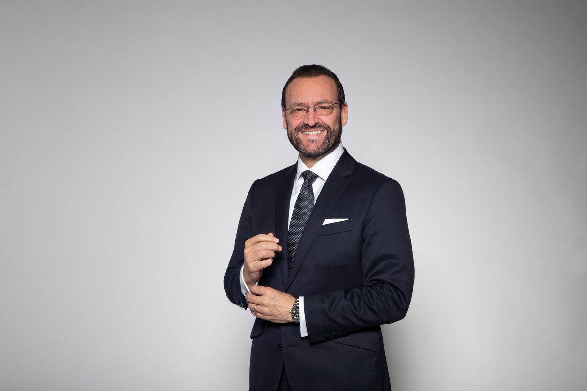 After a few years of absence, Instagram has convinced me to return!

Just started this new account and welcoming followers again!

instagram.com/rowangibson_st… 

#strategy #innovation #businessintelligence #rowangibson #AIstrategy #publicspeaker #leadership