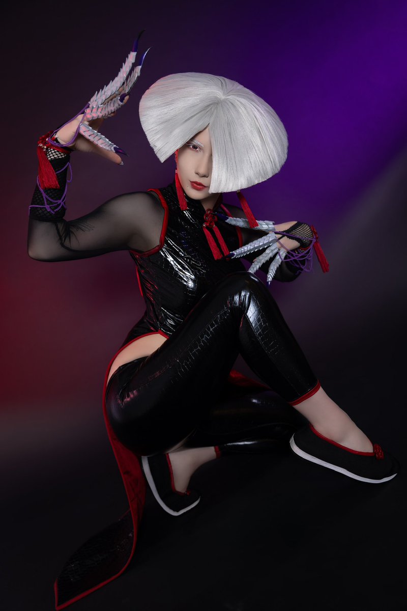AkemikunCosplay's tweet photo. My magnum opus!! 😈💜 #StreetFighter6 https://t.co/17RwcCQBb0