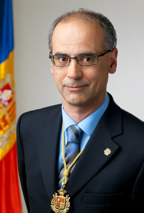 Aquesta tarda ens ha deixat Toni Martí, qui fou Cap del Govern d’Andorra del 2011 al 2019.
Una dia molt trist i una pèrdua d’enorme valor per al país. 
Des de la FAF volem mostrar el més sincer condol a tota la família i amics. 
DEP