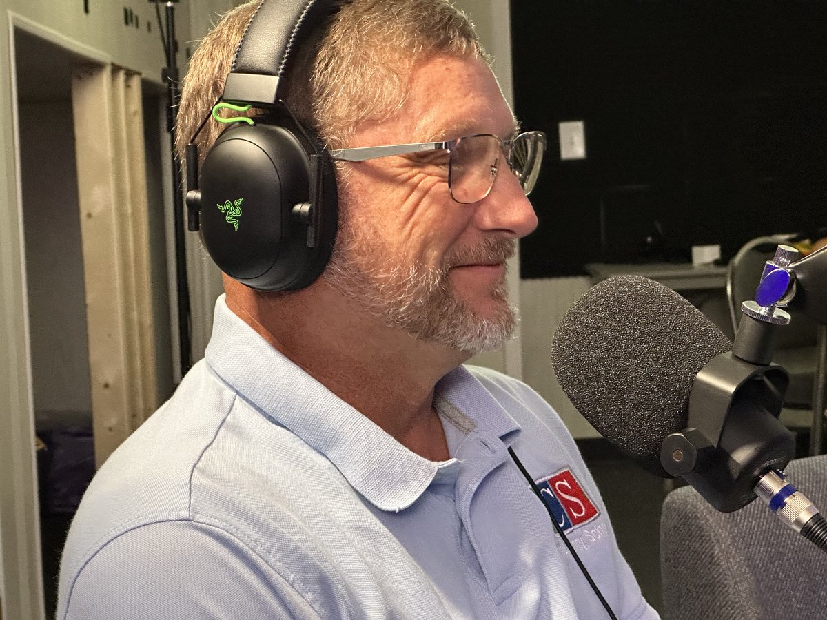 Devem's tweet photo. This episode: One of our most versatile employees @BeaufortCoSchNC-Mr. Jamie Stokes, Director of Maintenance. Hear what Plant Operations does to keep all of our schools running every day #ThinkDifferentThinkBCS https://t.co/Eeb7MD4kiY LISTEN & FOLLOW! #BCSStudios @kristensaputo https://t.co/nT8F2REoEs