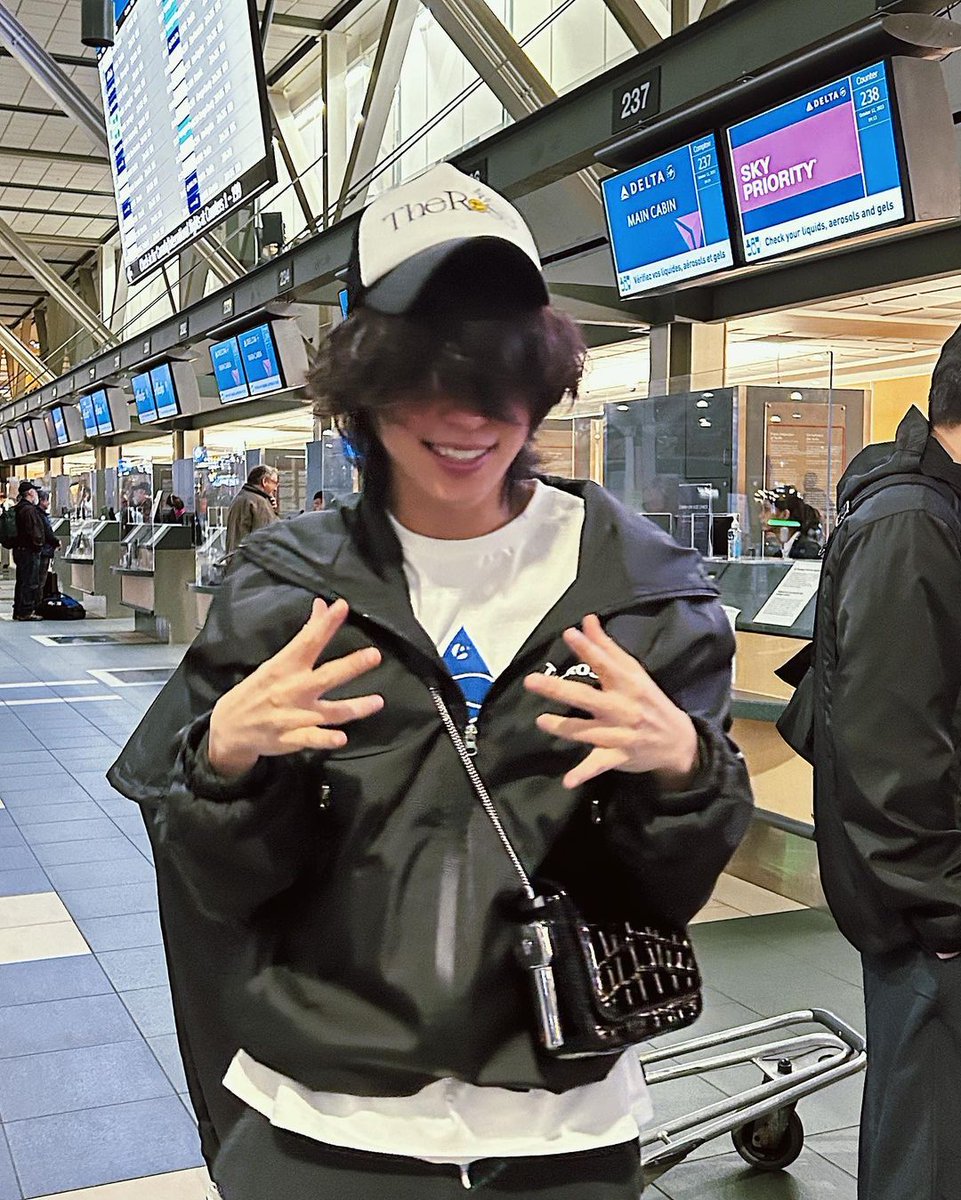 TheRoseLantam's tweet photo. 📌 Actualización de @woosungofficial en IG
🧀
#Woosung #therose #더로즈 @TheRose_0803 https://t.co/C2PeOcfUkd