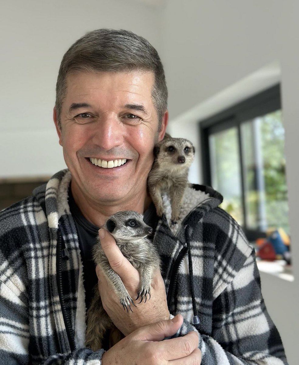 A Suzete já tem a companhia merecida: digam olá ao Sebastião!! 😍