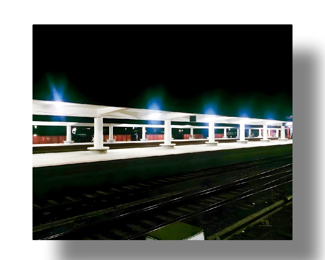 ট্রেন ছেড়ে যায়, তবু দাঁড়িয়ে থাকাই রীতি...

#train #railway #railline #railstation #railphotography #foryou #foryoupage #instagood #instalike #instamood #instagram #explore #explorepage #photography #instadaily #photographersofbangladesh #followforfollowback #photooftheday