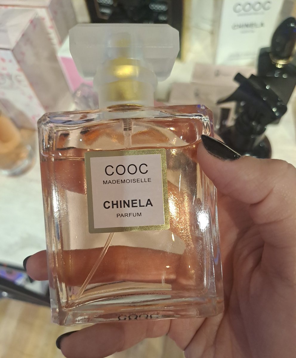 🍂🌼💛🌻 on X: Por qué no se enamoran de mi perfume si estoy usando COOC  CHINELA???  / X