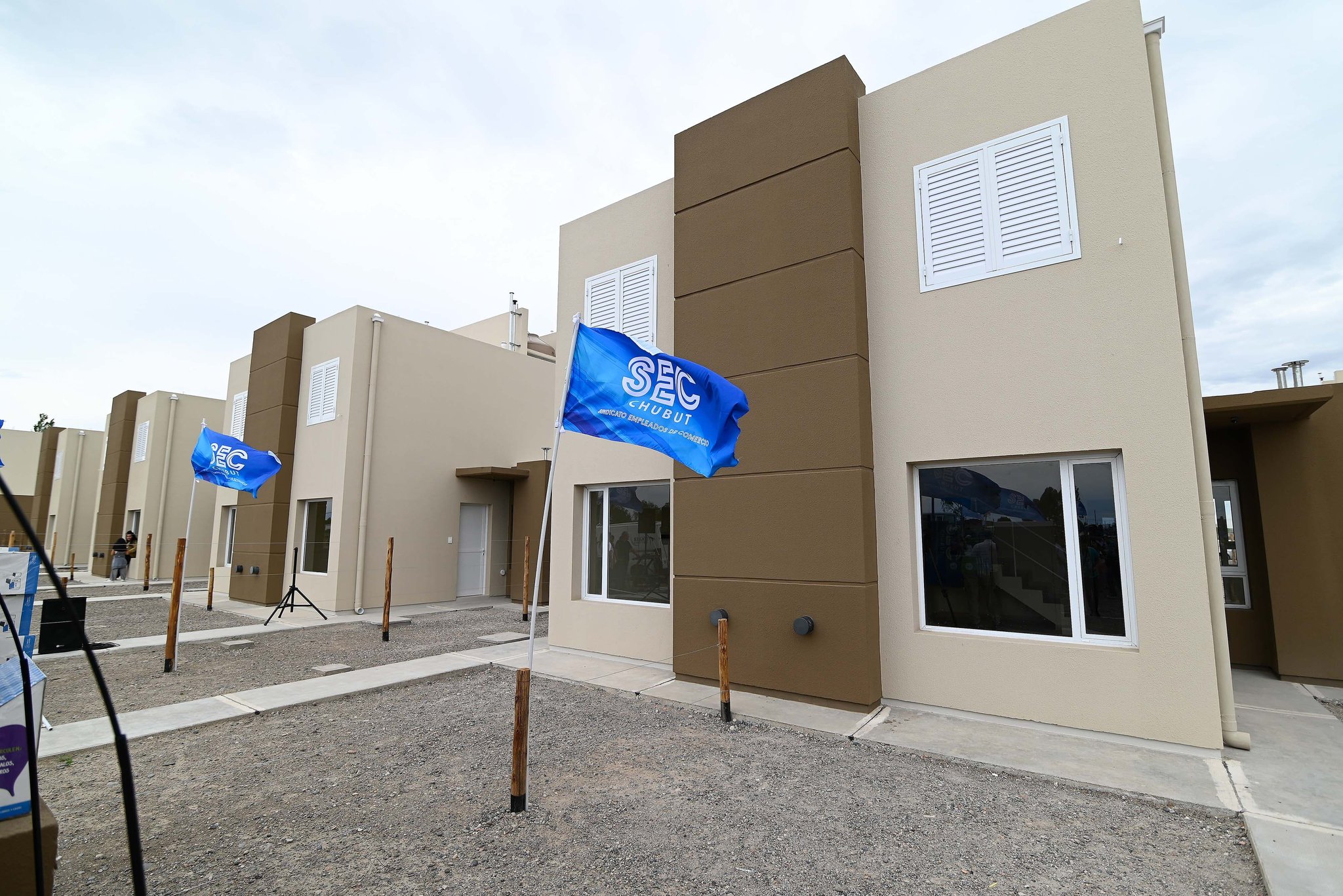 Arcioni entregó 33 nuevas viviendas a familias de Trelew