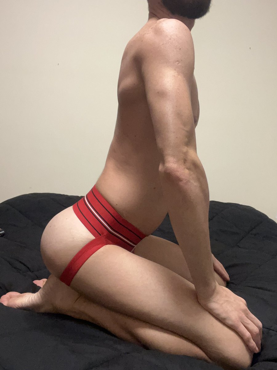 erdwing86's tweet photo. Esperando una nueva carga de @berlinloads 😈 https://t.co/KjjYiwSzhB