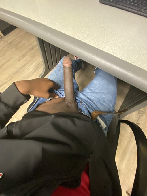 Ready to get off work 🤧 https://t.co/vz19MnycHj<a href="/tag/pocketpussy"class="tags"><span>#pocketpussy</span></a>