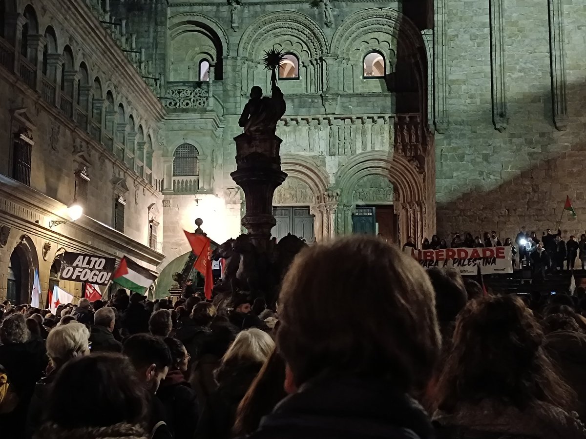 monicaluzern's tweet photo. Alto o fogo!
Paremos o xenocidio do pobo palestino!
#6novembro #Compostela https://t.co/Ycm5iDh0Ad