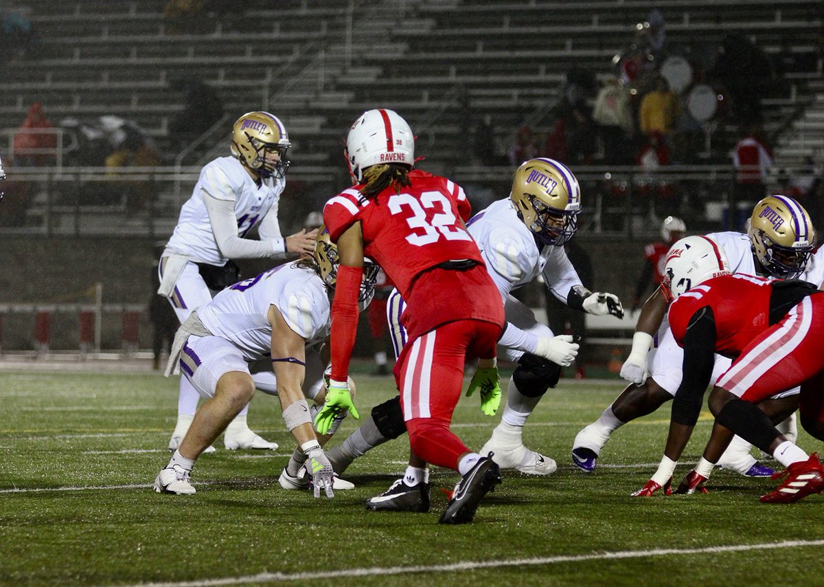 hudl.com/v/2MTS2E
Full Szn Highlights ! 
6’3 210 
2.9 GPA 
RS Freshman