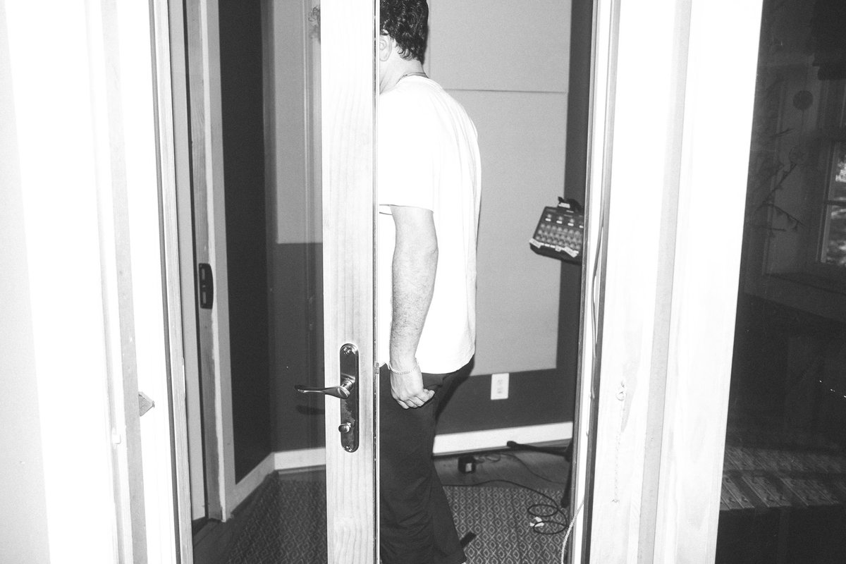 BLUE HOUR SESSIONS DROPS THIS FRIDAY !! LINK IN BIO. 💙💙