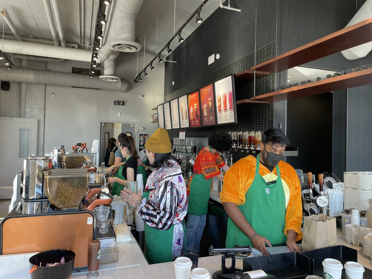 HugoCeren_PSR's tweet photo. @StarbucksCanada @ Front St E &amp; Berkeley refused to allow me to use their restroom. They claim it is "Employees only." The customer bathroom is beside it &amp; had been in use for a long period. Time to get rid of this policy. Shame Next time I want coffee, @TimHortons it is. @blogTO https://t.co/jeGVdSfVh1