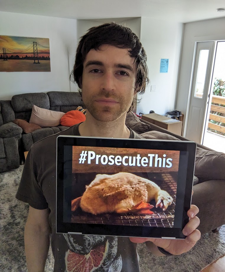 alexsapps's tweet photo. It’s time that you finally #ProsecuteThis criminal animal cruelty happening in your county. @SonomaCoDA (Make your own post at https://t.co/AlJMeJWu3F) https://t.co/Xu7ORtG0PR