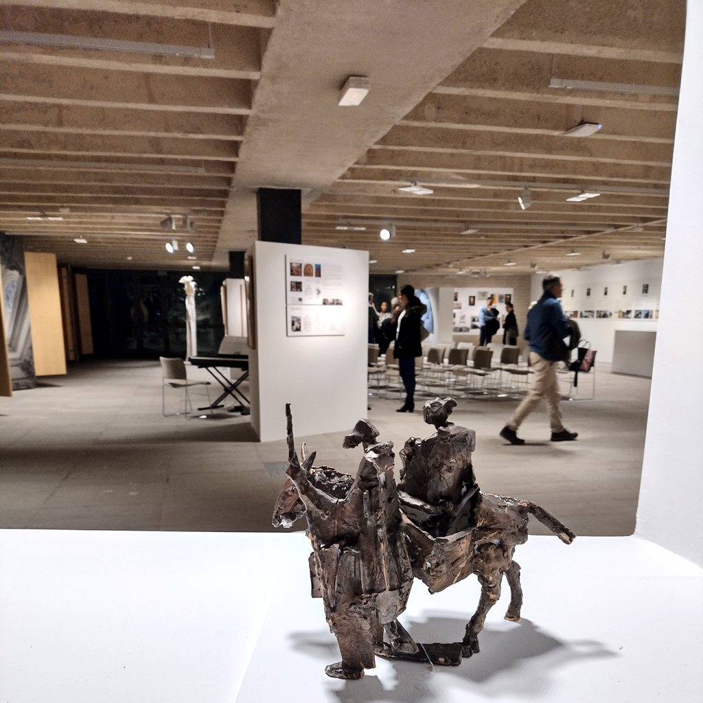 CongregacionArq's tweet photo. La organización de arquitectos más antigua del mundo merecía contar su historia, que es la de la profesión.
Así que ya tenemos exposición en @COAMadrid para que nos conozcas.
@CSCAE https://t.co/Lrl7Y3Sr9k
