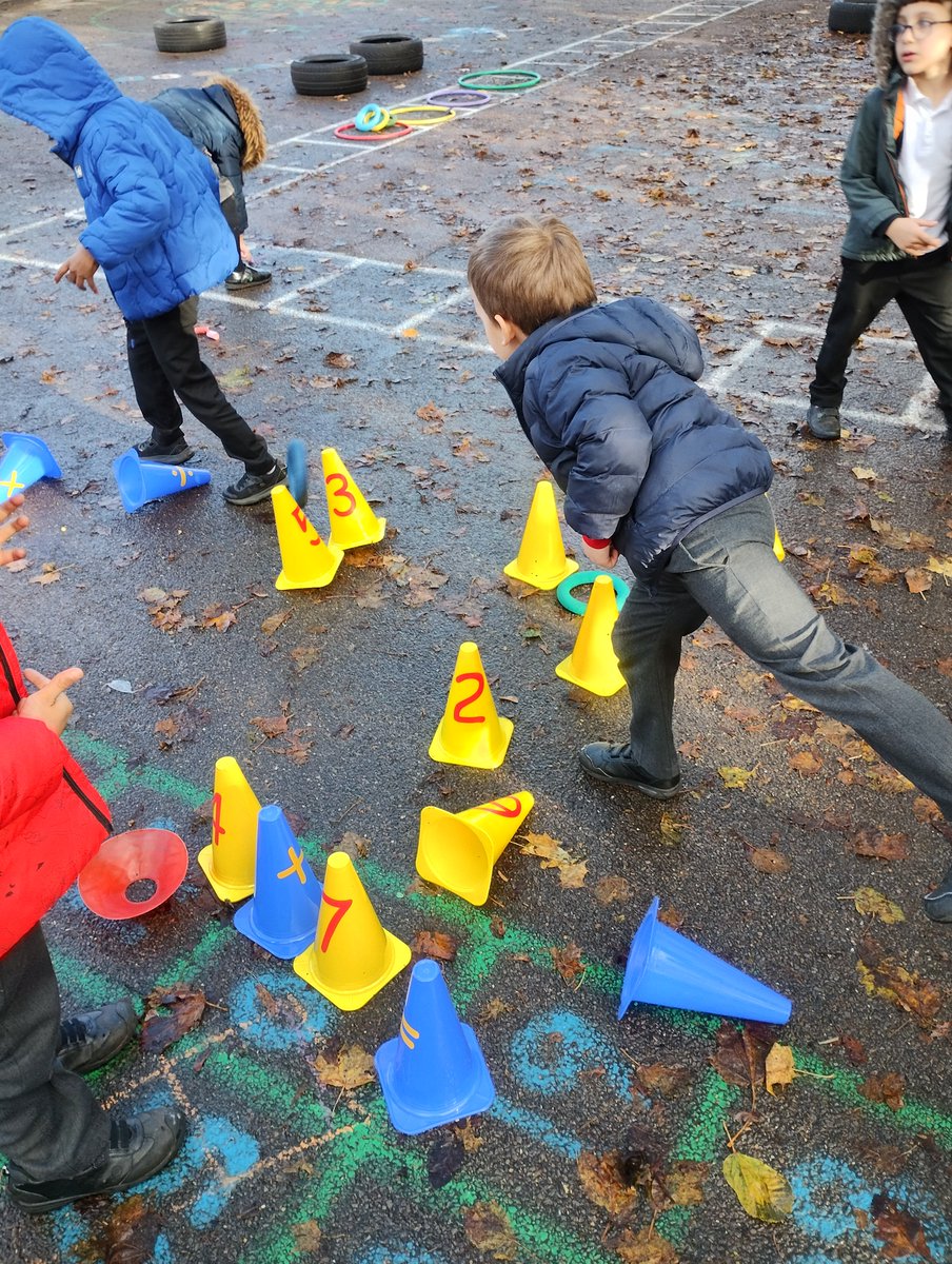 MrsGornallCTS's tweet photo. This week is #MathsWeek23 @CTS_Watford and year 1 have gone from maths inside the classroom to maths outside! This afternoon we we really enjoyed counting, scoring, playing and pattern making on the playground! #CTSmathsweek @MissWCTS https://t.co/t15SWUuKId