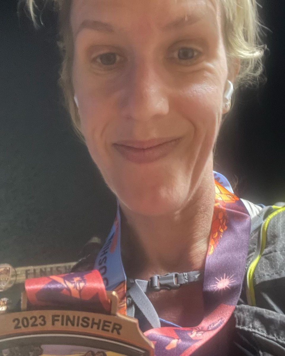 Congrats to Tess on her run! • <a href="/tesstifybarker/">Tess Barker</a> 13.1 done! 👽🏃🏼‍♀️✨