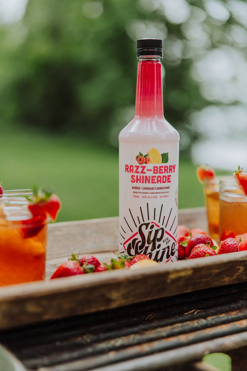 Sipping on some Razz-Berry Shineade ☀️🍓

#Moonshine #SipShine #GitchaASip #Cheers