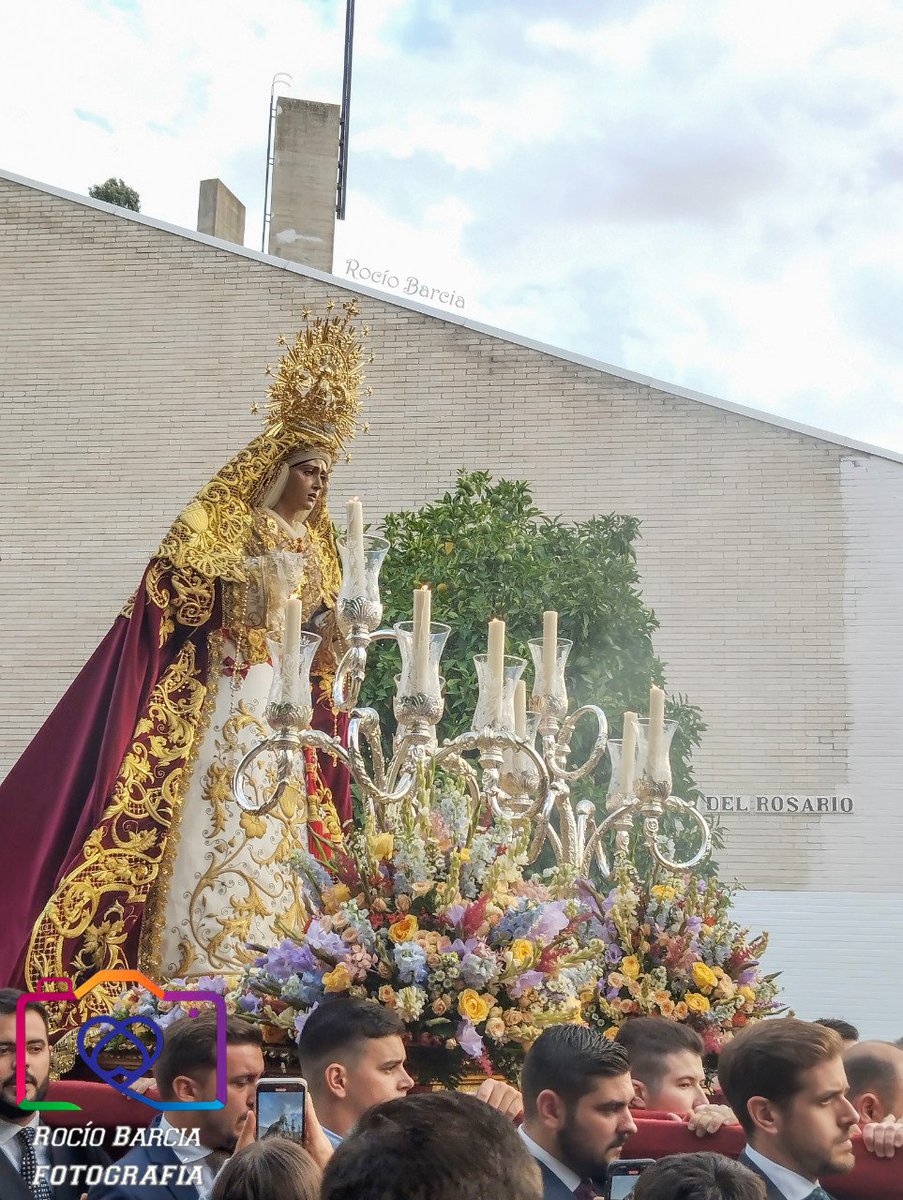 Lunes de Rosario. 🖤🤍
#photograghy #rociobarciafotografia #RedmiNote12 #fotografiacofrade #TDSCofrade #ÁlvarezDuarte #RosarioSanPablo #PolígonoSanPablo #Sevilla #Andalucía @hdad_sanpablo @BMLasCigarreras