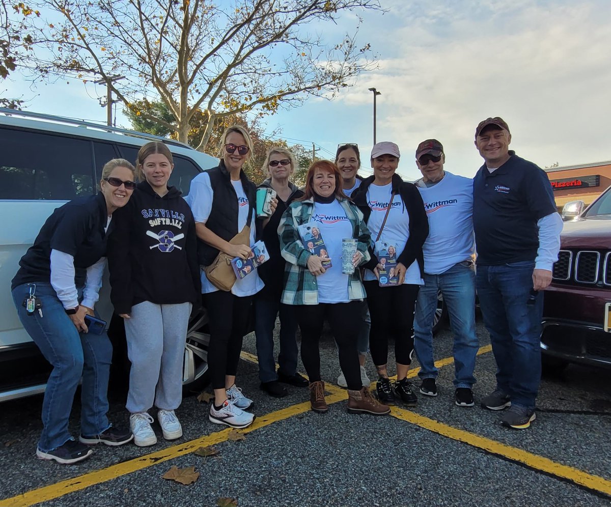 AndyWittman's tweet photo. 14 Election Districts, 1,842 houses, and over 2,721 interactions with voters in the last 3 weekends!!!  Not to mention 4 Meet the Candidate nights, community meetings &amp; various events around town.
Thank you so much to my volunteers for all your help in this campaign. #TeamWittman https://t.co/xobkkEGHrT