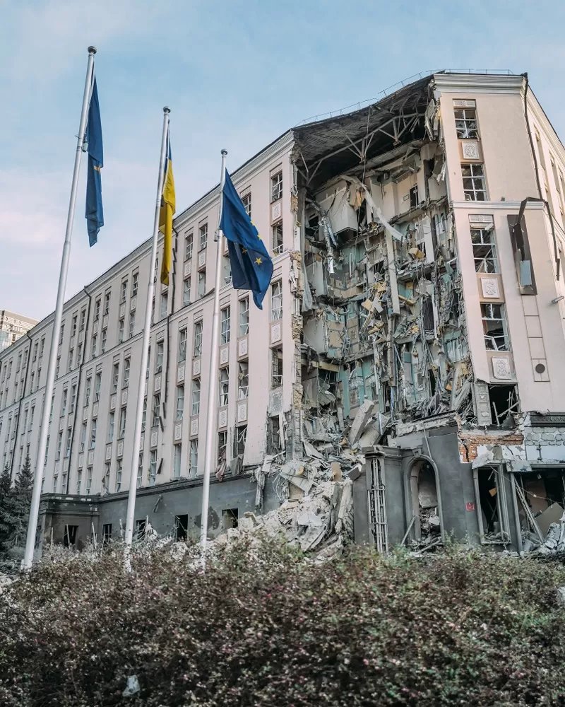 ri_not_ri's tweet photo. Holding elections in Ukraine in 2024 is an idiotic and dangerous idea.

It’s obvious for any sane person except some politicians, idiots and, of course, pro-Russian activists who know how it will harm Ukraine.

(I still can’t believe I am writing this 🧵) https://t.co/kwqKvszOuh