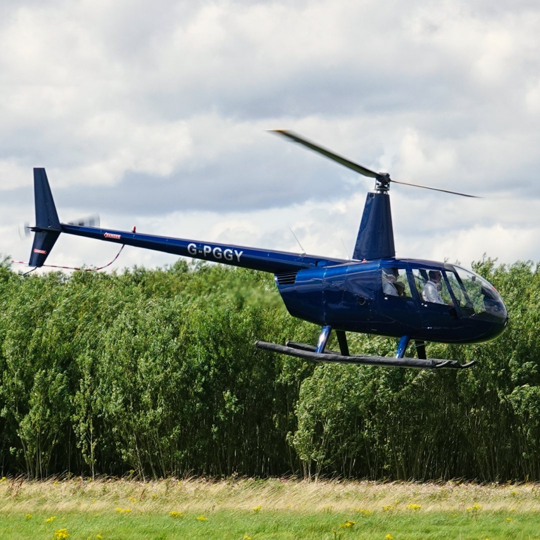 Michaelflying28's tweet photo. EBG Helicopters Robinson R44 Clipper II G-PGGY arriving at Sandtoft Airfield from Doncaster Racecourse 19.8.23.
#robinsonhelicopters #r44 #r44clipper #r44clipperii #robinsonr44 #robinsonr44clipper #robinsonr44clipperii #robinsonhelicopterr44 https://t.co/YyFzuuwiPN