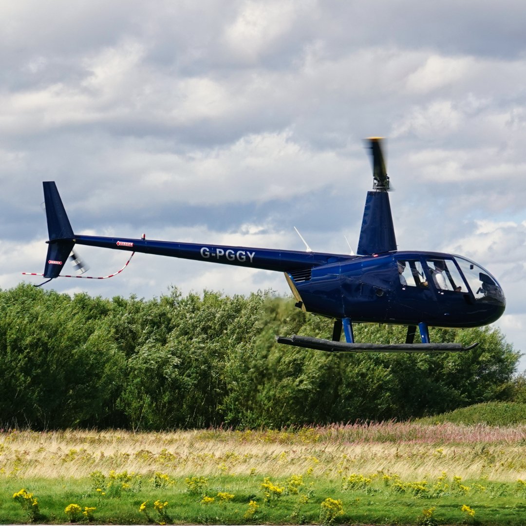 Michaelflying28's tweet photo. EBG Helicopters Robinson R44 Clipper II G-PGGY arriving at Sandtoft Airfield from Doncaster Racecourse 19.8.23.
#robinsonhelicopters #r44 #r44clipper #r44clipperii #robinsonr44 #robinsonr44clipper #robinsonr44clipperii #robinsonhelicopterr44 https://t.co/YyFzuuwiPN