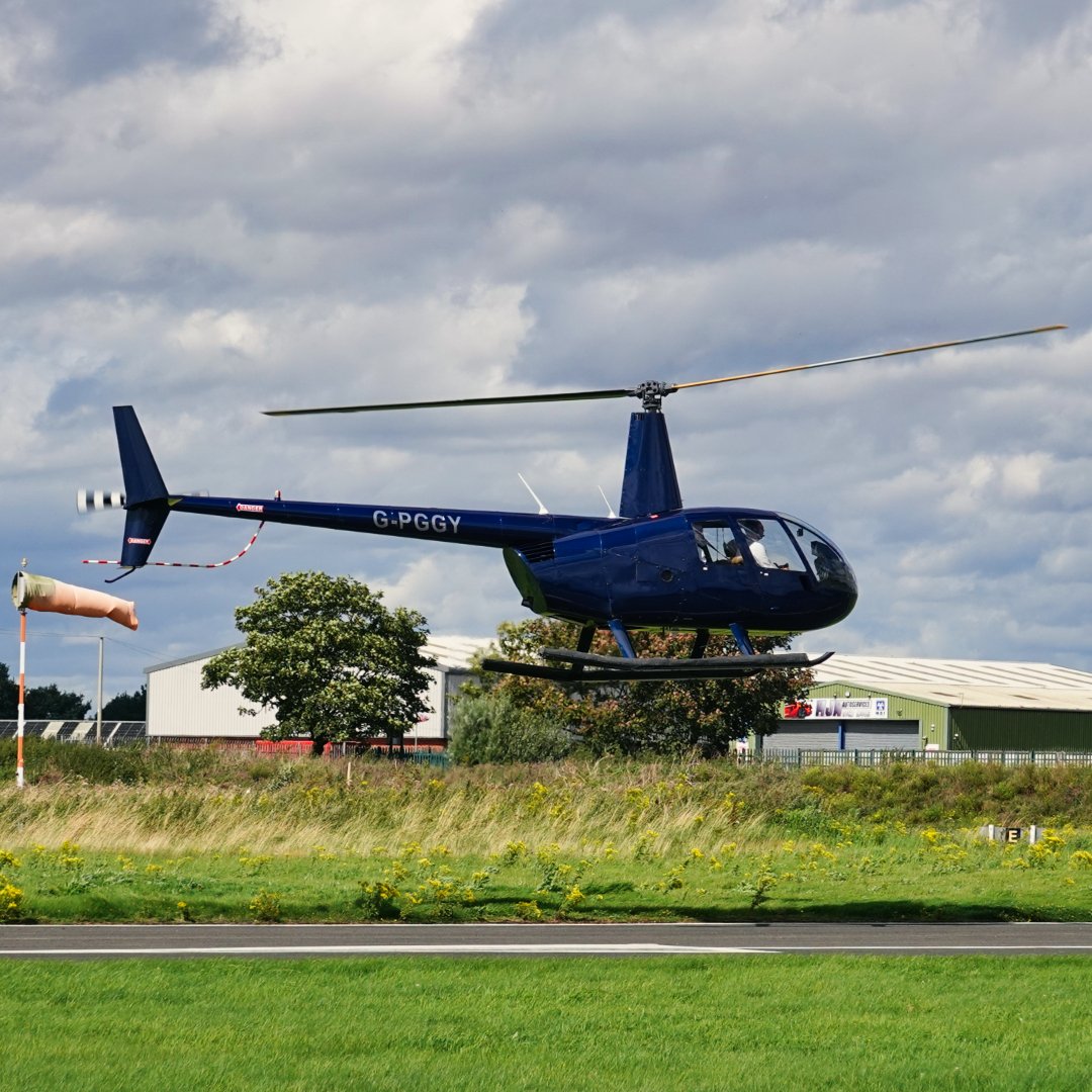 Michaelflying28's tweet photo. EBG Helicopters Robinson R44 Clipper II G-PGGY arriving at Sandtoft Airfield from Doncaster Racecourse 19.8.23.
#robinsonhelicopters #r44 #r44clipper #r44clipperii #robinsonr44 #robinsonr44clipper #robinsonr44clipperii #robinsonhelicopterr44 https://t.co/YyFzuuwiPN