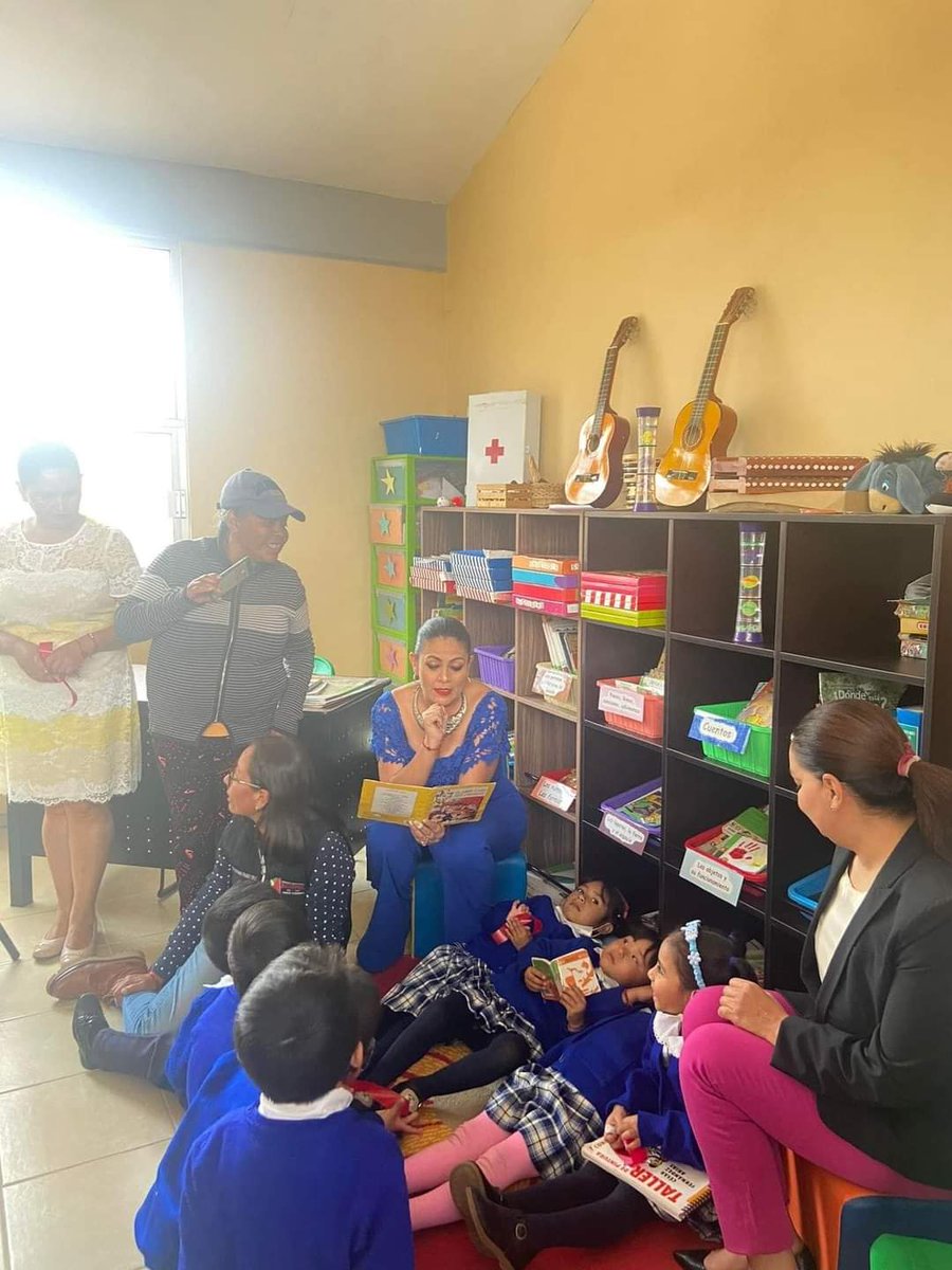 JilotepecSreb's tweet photo. Estimadas Maestras y Maestros, ha sido un honor ser parte de esta excelente Región, conocerles y ser partícipe de su trabajo siempre profesional. Agradezco profundamente su compromiso y dedicación. Les deseo lo mejor en sus futuros desafíos. ¡Hasta pronto, gracias por todo¡ https://t.co/xsff2xmlHJ