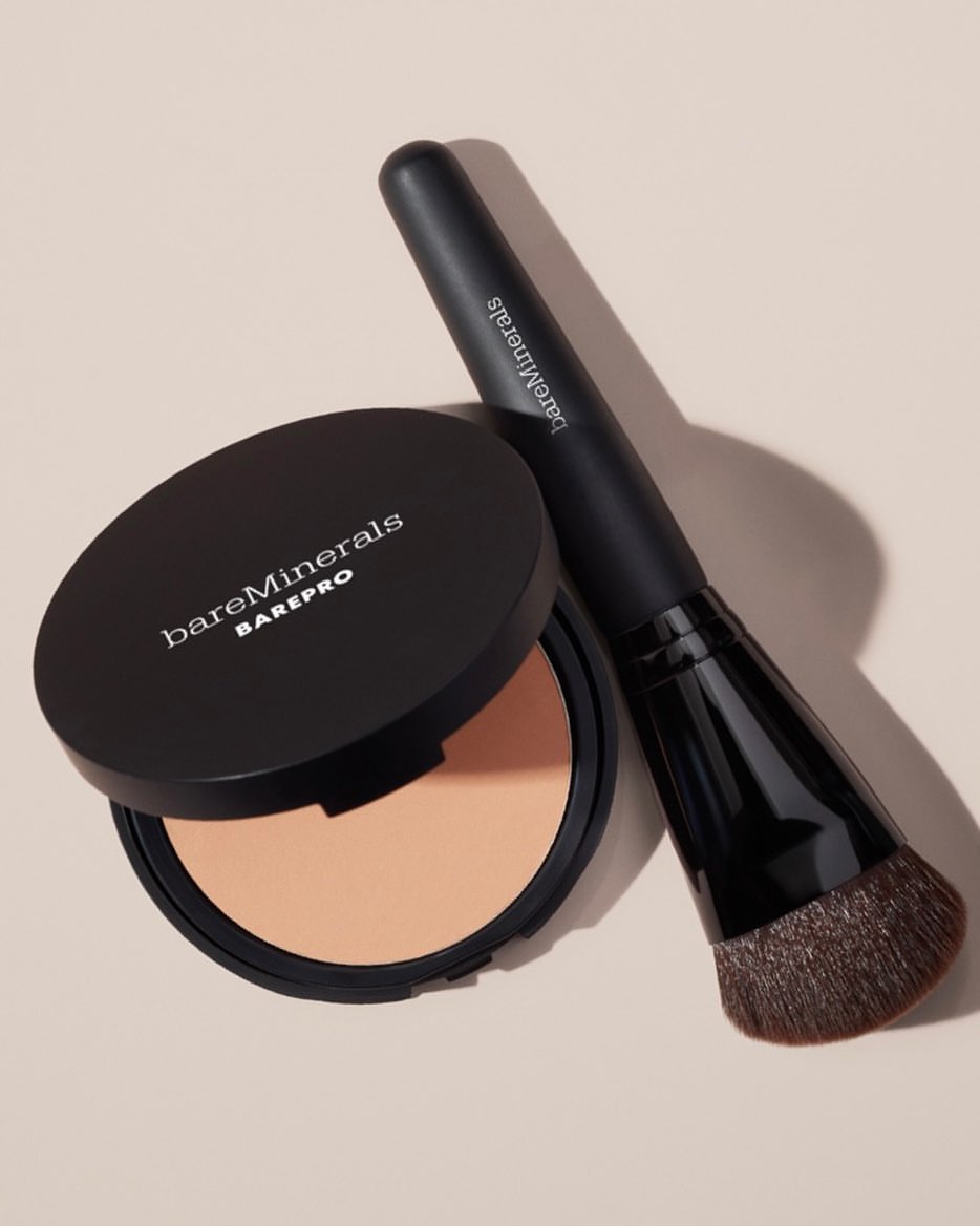 Sweat-, humidity- and transfer-resistant, skin-improving, longwearing, shine-controlling…What ✨can’t✨ BAREPRO® 16HR Skin-Perfecting Powder Foundation do? SHOP NOW! 

#Planetbeauty #Beautybabe #Beauty #Bareminerals #Powder #Brushes #Makeup #Cosmetics