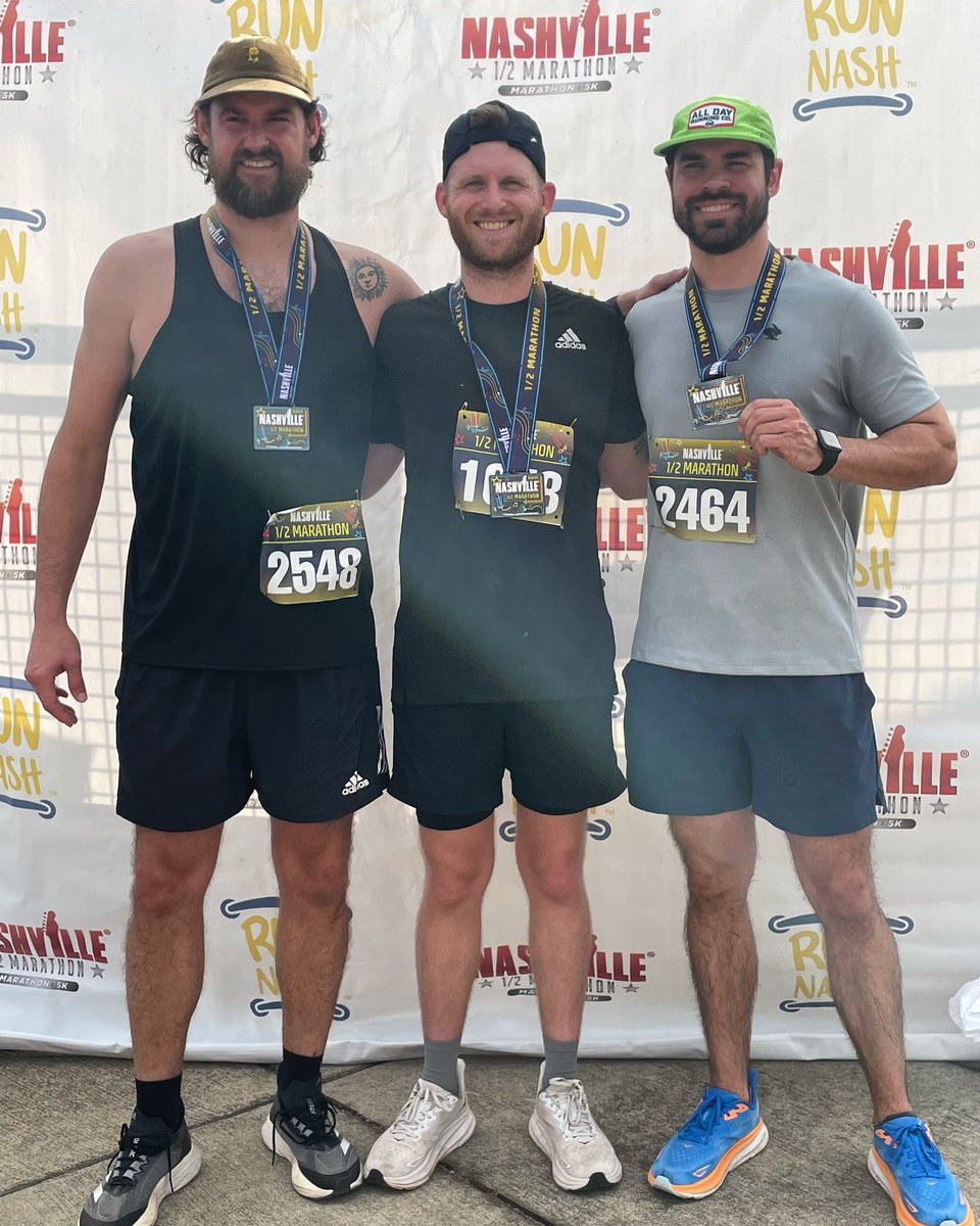 mikepose_'s tweet photo. Guys being dudes #RunNash @AllDayRunningCo https://t.co/NRFYW0n2Ns