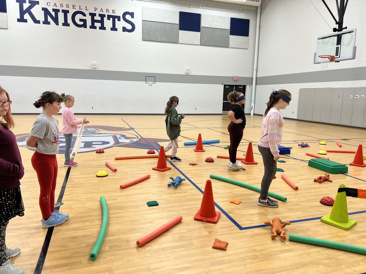 CoachDudek_NMS's tweet photo. The Diamond Knights Character Club worked on communication skills today playing mine field. They had a great time! #CPKnights #LeadershipSkills #communicationskills #Blindfoldedfun https://t.co/mR8Dr97krM
