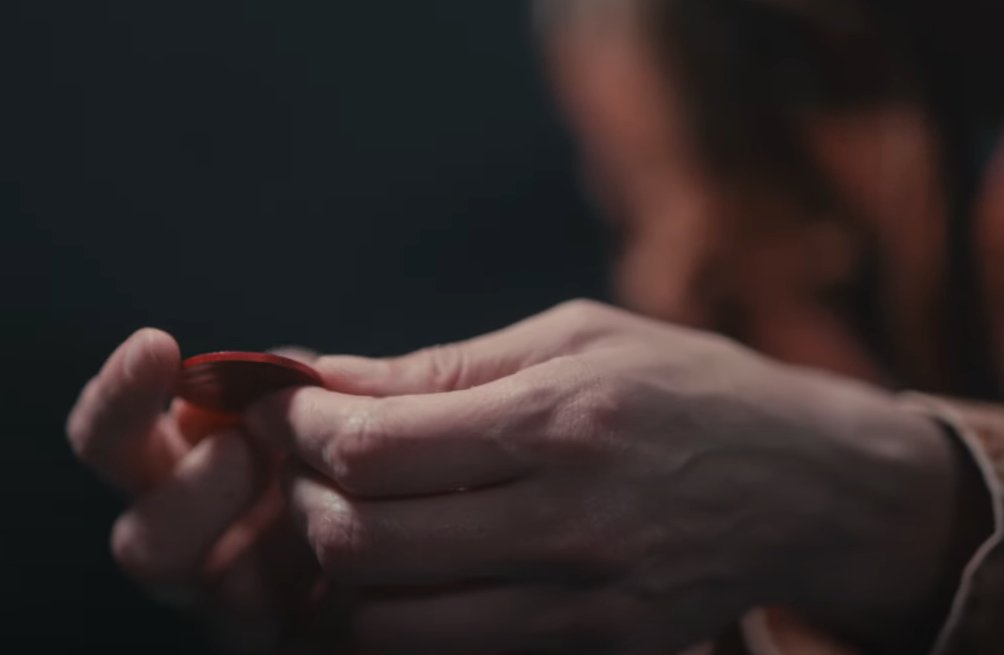 PdxBar's tweet photo. New music video from Laryssa Birdseye 🎵📹

Don't miss out! Get on this hype train 🚅

#SoberNow #NewMusic2023
#MusicVideos #EarCandy #Recovery

https://t.co/mLfXxZRkLf https://t.co/DmgSlx5S3A