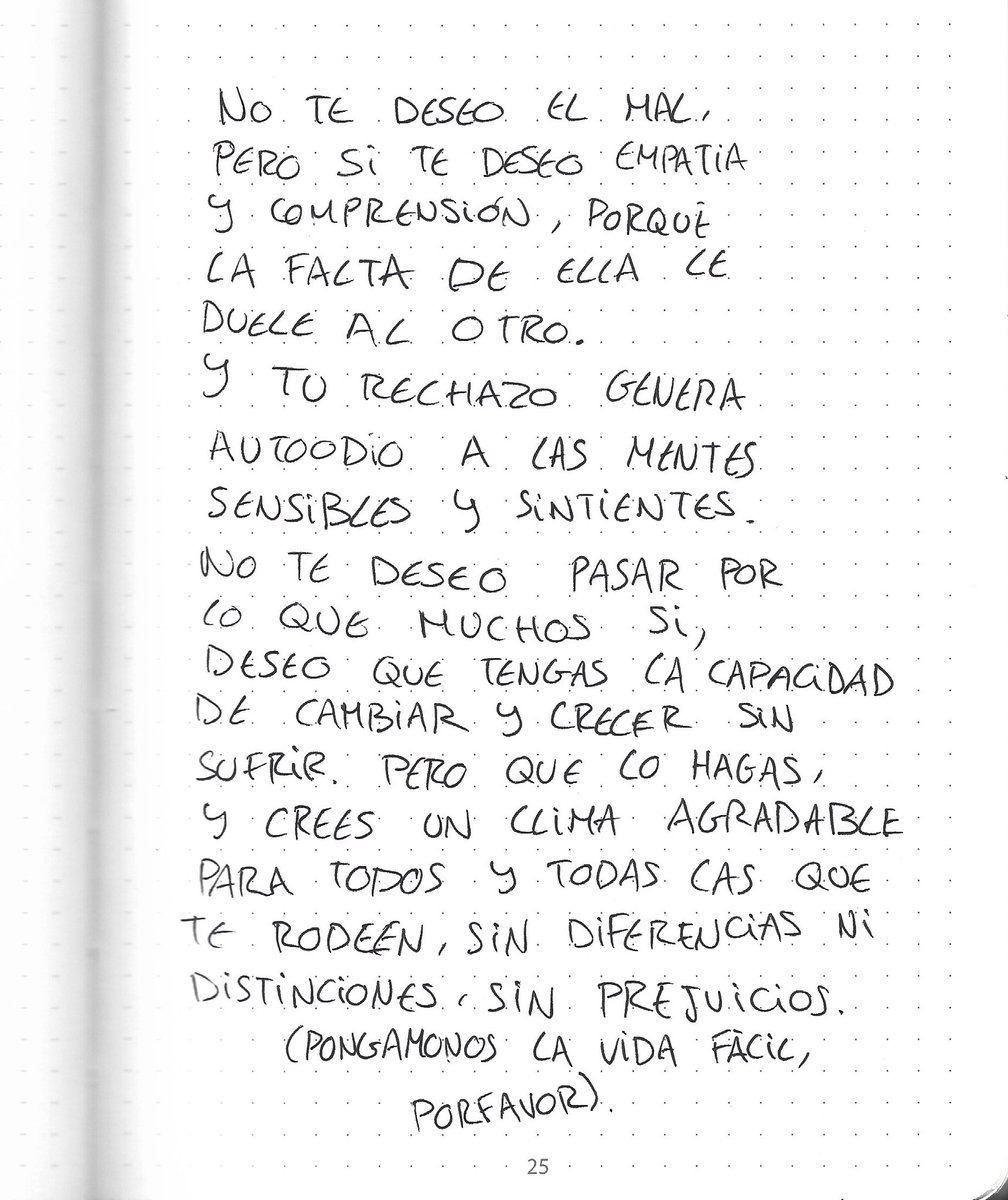 luamillett's tweet photo. Mentes sensibles y sintientes, que sufren, que sufrimos, las carencias de otros.
Trabaja contigo, trabajemos juntos, aprendamos.
No entiendo porque suena tan imposible.
Cada día más consciente de que no existe el altruismo y más frustrada por el mundo que me rodea. https://t.co/JtMNOFSQoo