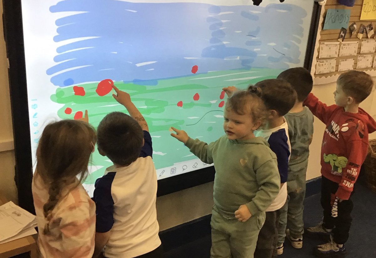 PrattCelyn's tweet photo. Poppy art work Reception produced together 🌹 on the whiteboard. #RemembranceDay2023 #Poppies #artist #earlyyears #teamwork #creativelearners @SychdynSchool https://t.co/ImI3FdRtSR