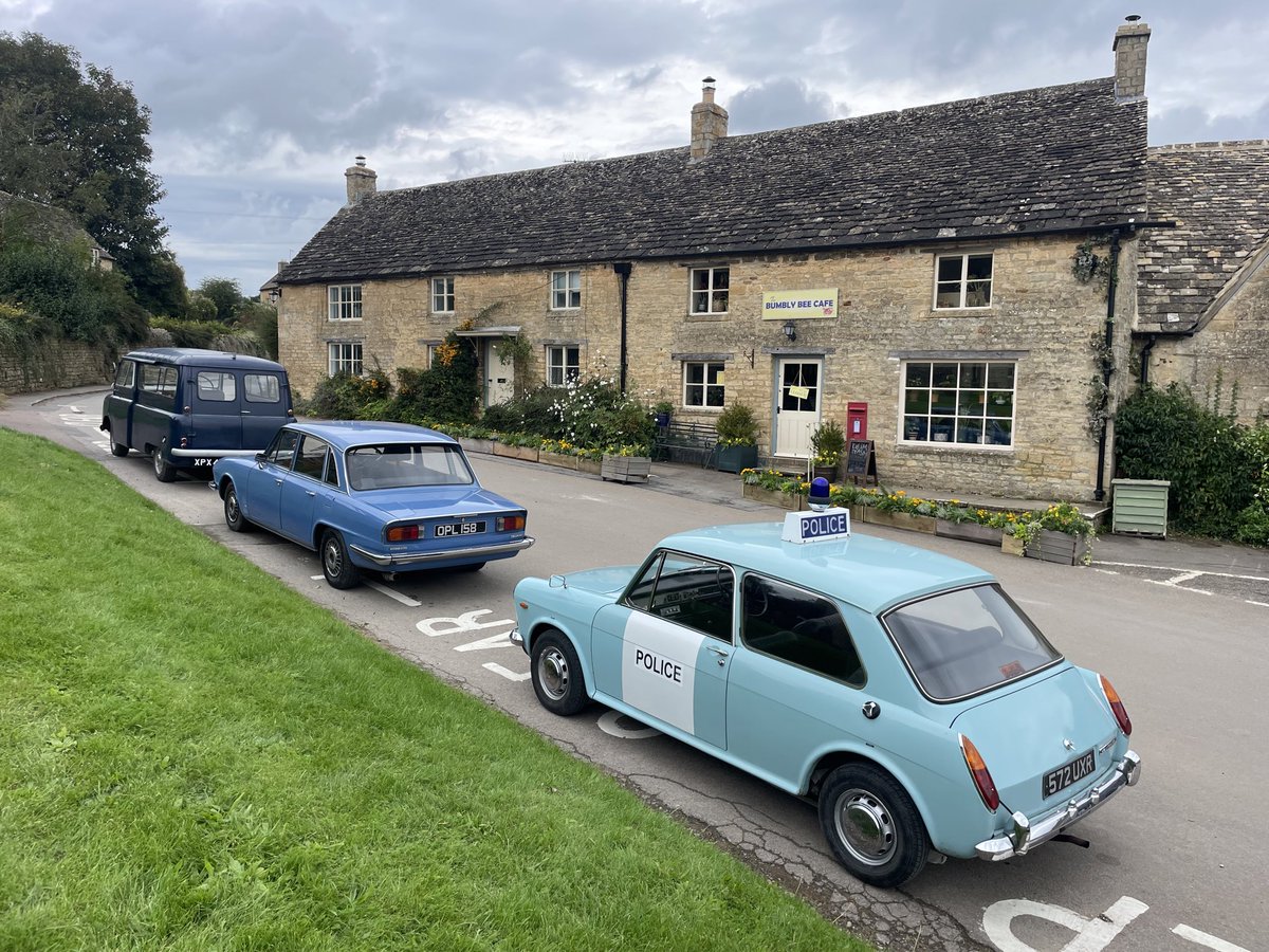 APLFILMCARS's tweet photo. Can’t beat the Cotswolds https://t.co/0LSqMU3yZq