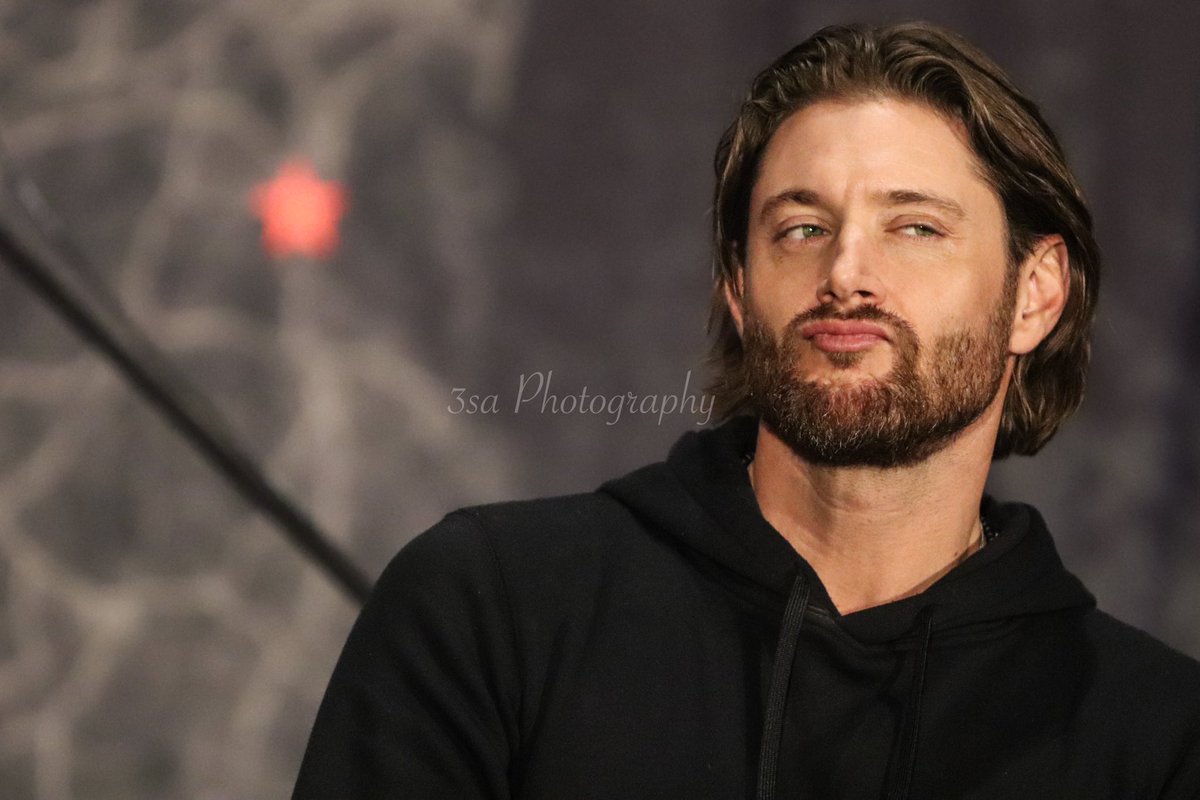 3saPhotography's tweet photo. Another side eye (look at those beauties 💚💚) from
Jensen Ackles
Oh, yeah…and those lips
#creationjax https://t.co/MYHZU49v71
