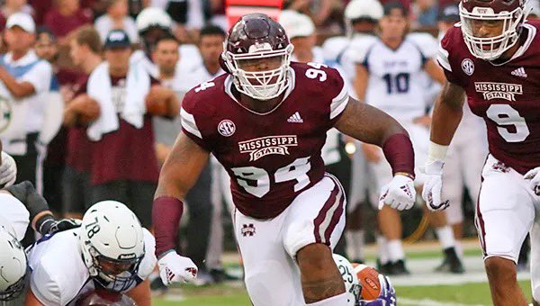 MikeWallace51's tweet photo. Extremely BLESSED to receive my first SEC offer from Mississippi State University @HailStateFB  
Beyond GRATEFUL!!
#HailState @coachdt48 https://t.co/SU0LKUJV5C