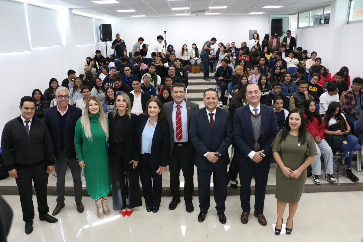 En esta jornada de inauguración participaron:

✅<a href="/JulietDelrio/">Julieta Del Río Venegas</a>, Comisionada
✅<a href="/AdrianAlcala75/">Adrián Alcalá</a> Comisionado
✅<a href="/marielahuertag/">Mariela Huerta Guerrero</a> Comisionada
✅Jorge Armando García Comisionado
✅Mónica Jiménez Comisionada 
✅Fernando Herrera Rector de la <a href="/UTMetropolitana/">UT Metropolitana de Alta Tecnología</a>
✅Itzury Lozano estudiante