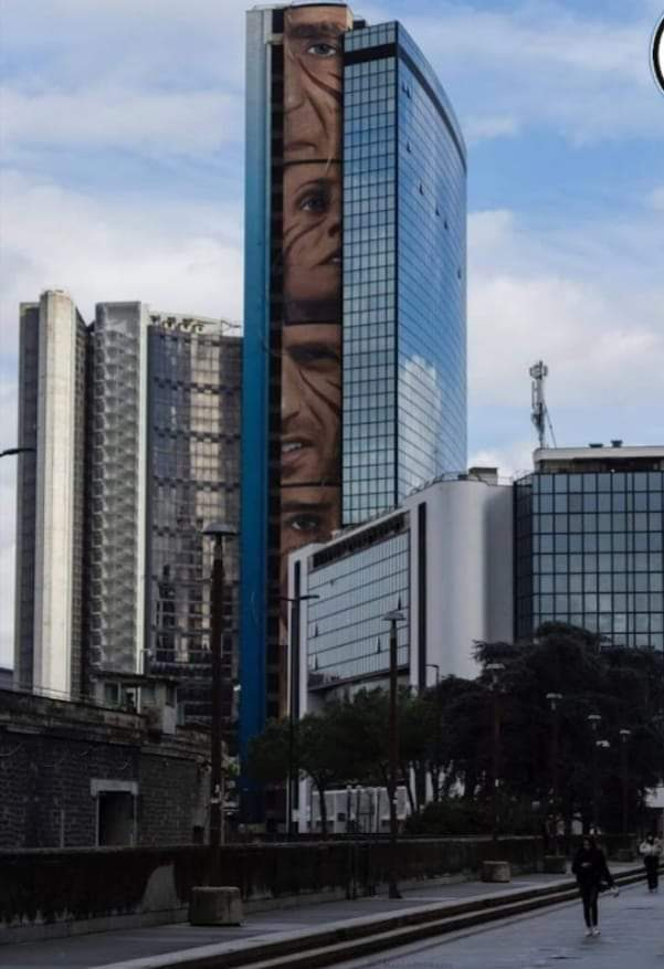 In Naples, the tallest mural in the world. There are moments that I really miss My homeplace