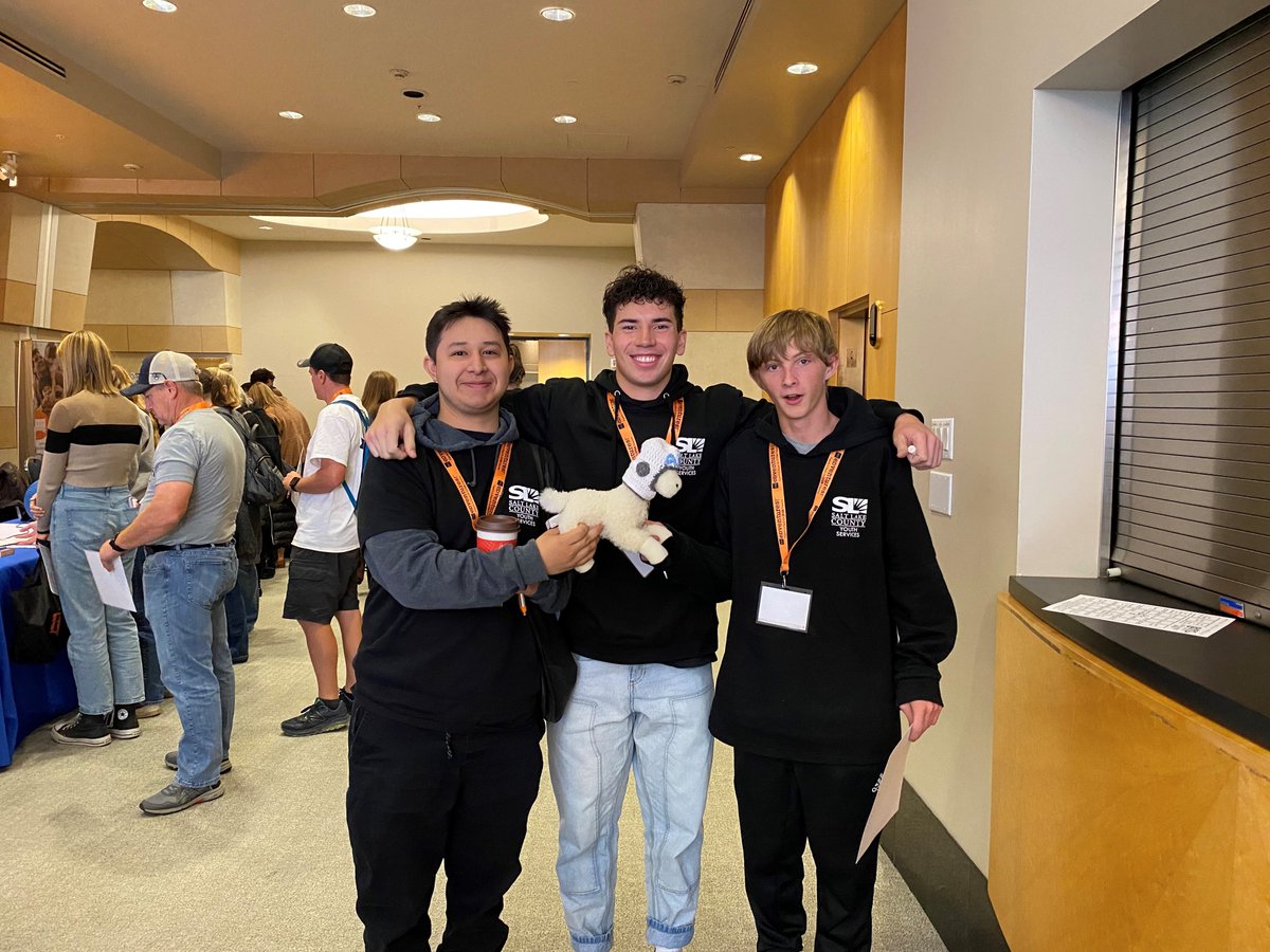 YouthServiceSLC's tweet photo. The Afterschool team and Lulu were in full force at last weeks' Jump Start Annual Conference, learning and soaking in new information to bring back to their amazing programs and youth. https://t.co/sMQmcs9IMY