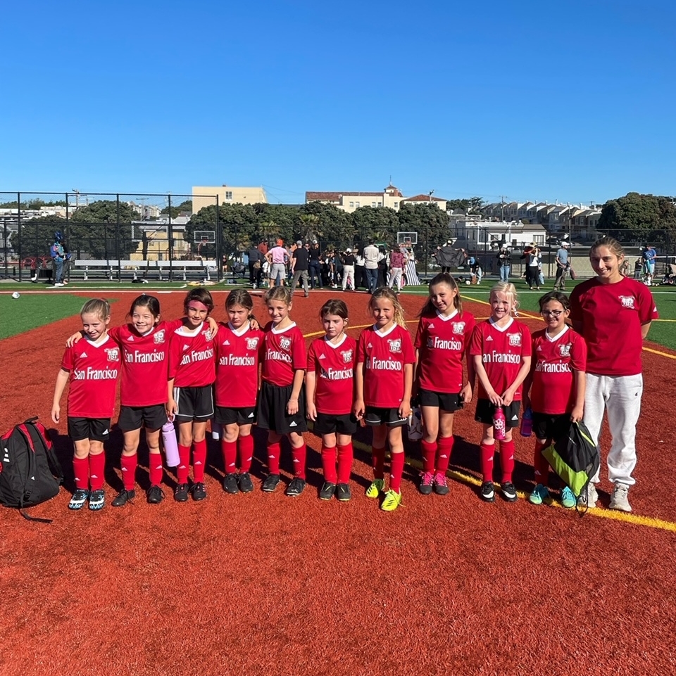 Coach Sophia with the G2015 White Ravens!

#sfvikings #sfsoccer #soccerislife #sanfrancisco