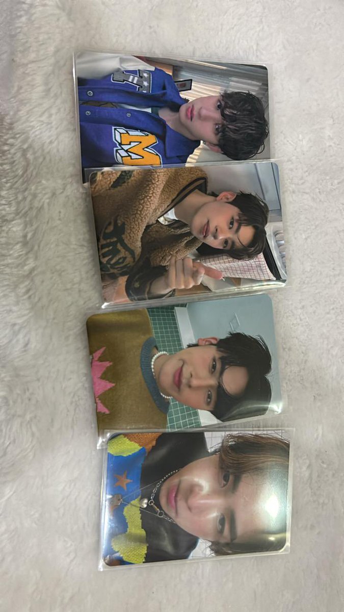 gjoybboi's tweet photo. Unbox PROXIE ALBUM “Data Storage” ຫນ້າຮັກເກີນກວ່າສິບັນຍາຍ ຢາກມີເງິນມາເປກ່ອນນີ້ແຕ່ບໍ່ກ້າຂໍເງິນແມ່5555 ຂອບໃຈອີ່ແມ່ທີ່ໃຫ້ຢືມເງິນຊື້albumລວມກ່ອນແບບບໍ່ທວງເງິນຄືນ(ຢືມເງິນແມ່=ບໍ່ໃຊ້🌚🫶🏼).ໃນສ່ວນຂອງ album ກອນກະຄືເຮົາອົດໄດ້ຜູ້ຊາຍຕ້ອງອິ່ມ ຂອງມັນຕ້ອງມີ(ເຖິງໃຈແທ້ສິຢາກຊື້ຄົບ6ຄົນ) #PROXIEth https://t.co/98ZgKN3GT7