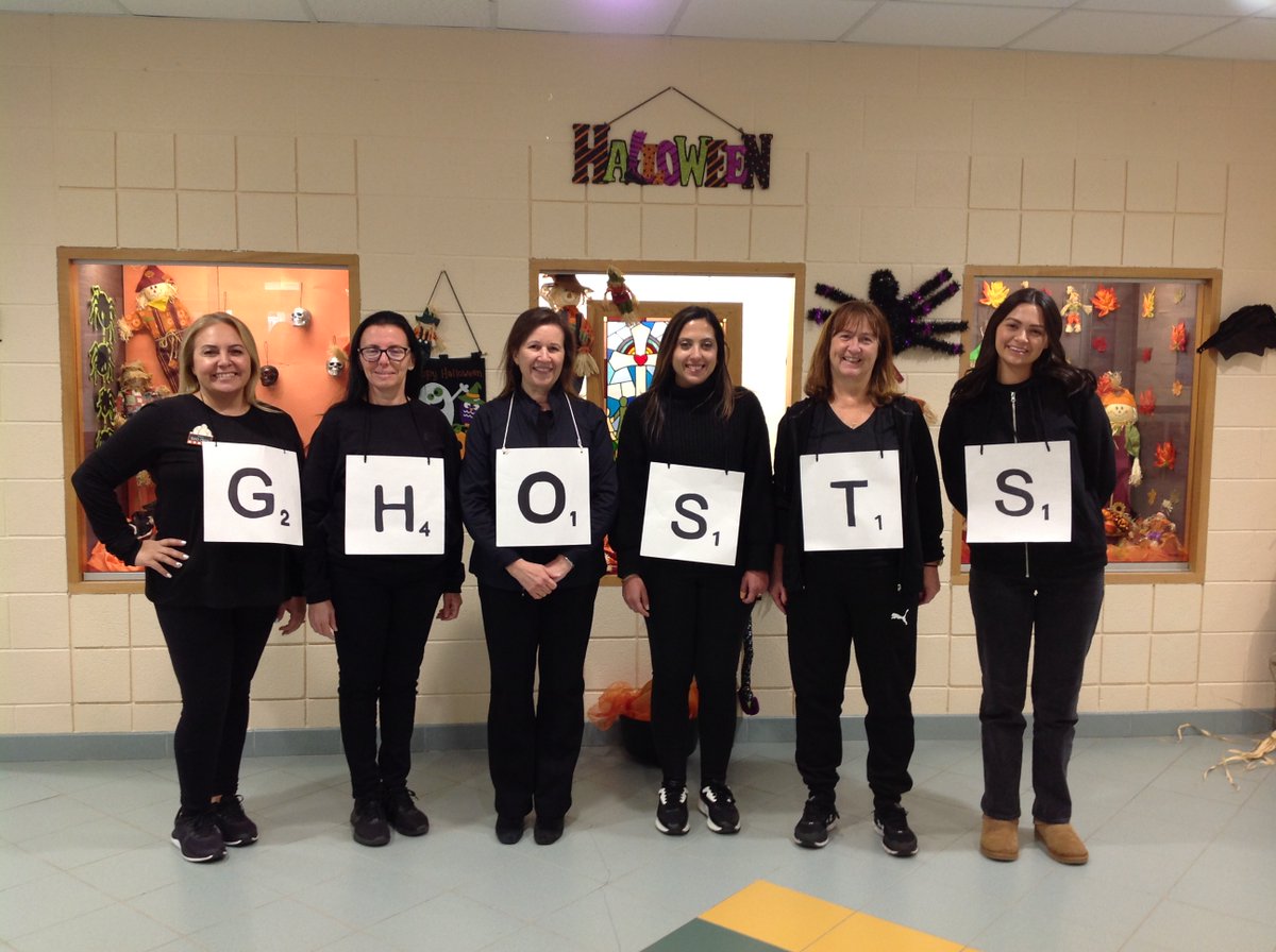 cci_ces's tweet photo. The CCI staff always shows togetherness and CCI spirit, at all times. Here's our latest staff photo from last week. Thank you, Ms. Greco, for organizing the event! https://t.co/Nn7NQmwopz