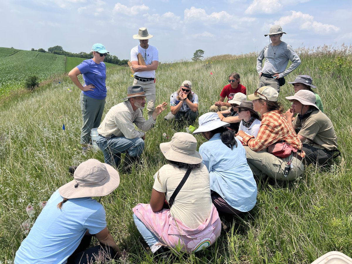 K12 and community college educators: join our team in MN prairies this summer 2024! Develop a research project, collect data, and bring science to your classroom as a paid <a href="/NSF/">U.S. National Science Foundation</a> RET participant. Applications open: echinaceaproject.org/opportunities/… <a href="/NSTA/">National Science Teaching Association</a> <a href="/TheNAAEE/">NAAEE 🎓🌎</a> <a href="/BlackInEnviron/">Black In Environment</a> <a href="/SACNAS/">SACNAS</a>