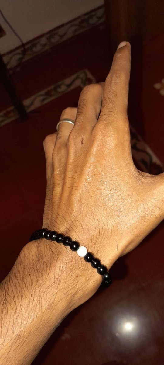 JinxyKiyo's tweet photo. just gonna leave it down here, rate this hand pls (one daily hand pic) #handpic #dailyhand https://t.co/owOfdqO9rx
