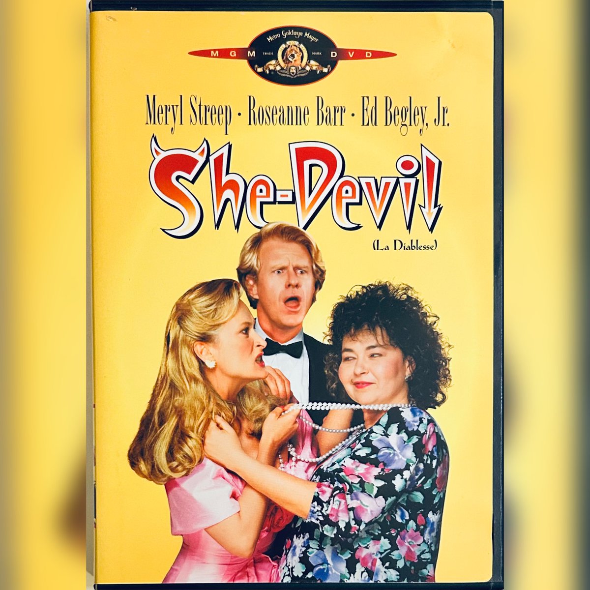 rareflicksplus's tweet photo. #NewArrival! She-Devil (DVD, 2001) Roseanne Barr Black Comedy MGM 1989 OOP
https://t.co/WwXmztEgAY
#SheDevil #Roseanne #RoseanneBarr #Comedy #ComedyMovie #MGM #80s #OOP #DVD #DVDs #PhysicalMedia #Flashback #DvdWebsite #DvdStore #raredvd #raremovies #oopdvd #htf #BlackComedy https://t.co/KduvyiFoiV