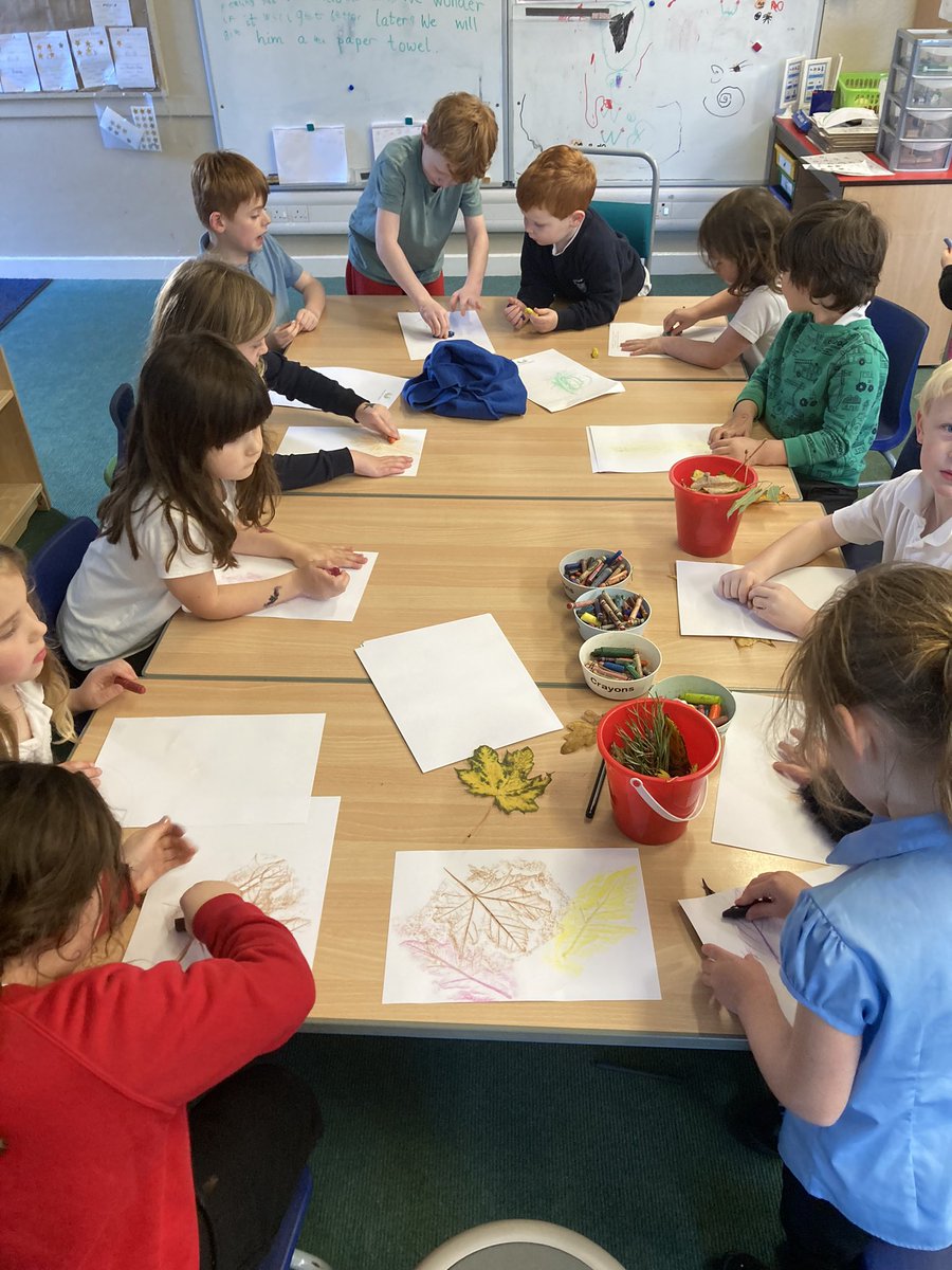 Innerwickprim's tweet photo. P123 were Autumn detectives today collecting ‘clues’ in our local environment. We then learned how to do leaf rubbings… https://t.co/sKag91md8k