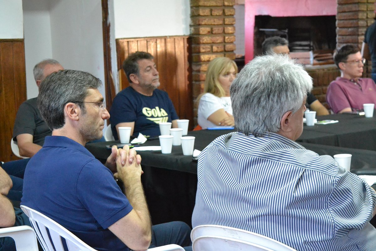 👉Reunión de Trabajo 
con los legisladores electos de #JuntosporelCambio, junto a <a href="/rodrigodeloredo/">Rodrigo de Loredo</a>, <a href="/ljuez/">Luis Juez</a>, <a href="/marioraulnegri/">Mario Raúl Negri</a> y <a href="/VHRomeroV/">Hugo Romero</a>.⁣

Planificamos trabajar incansablemente pensando en los cordobeses, nuestro compromiso es inquebrantable.