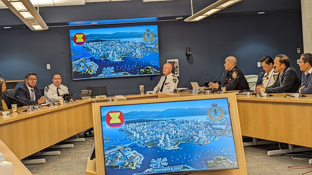 Honoured to present to the Association of Southeast Asian Nations (ASEAN) today at #VPD Hq. Together, we can build a stronger community! #joinvpd